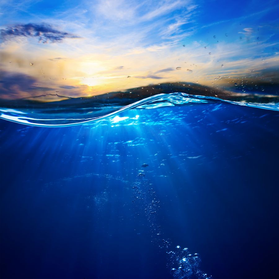 Фреска Свет сквозь синюю воду